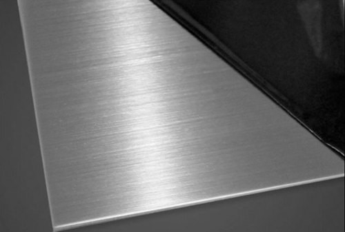 La lumière anticorrosion en aluminium argentée balayée du plat 1050A de feuille pèsent