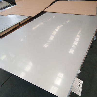 Le type 304 feuille d'acier inoxydable plaquent 0.8mm le PVC qu'épais a couvert la taille du BA 2B 4x8 de miroir